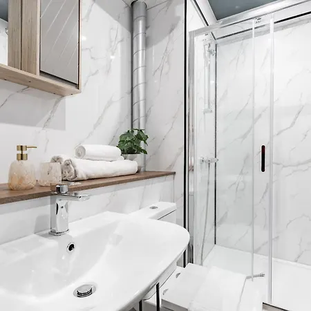 Stylish 1bd On The Headrow Ls1