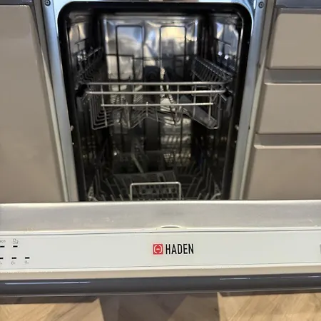 Stylish 1bd On The Headrow Ls1 *